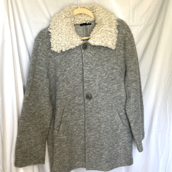 Zara Sherpa collar sweater coat - Picture 1 of 5